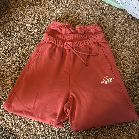 Small old navy joggers - Picture 1 of 1
